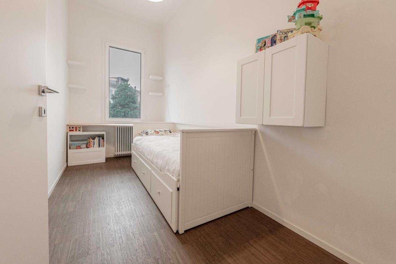 Realkasa De Crescenzi Family Apartment Болоня Екстериор снимка